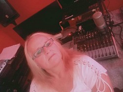 Labrini Pappa, Greek Radio Music Entertainment Radionektous