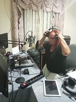 Labrini Pappa, Greek Radio Music Entertainment Radionektous
