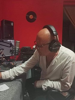 Labrini Pappa, Greek Radio Music Entertainment Radionektous