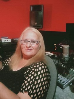 Labrini Pappa, Greek Radio Music Entertainment Radionektous