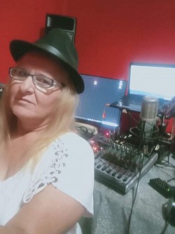 Labrini Pappa, Greek Radio Music Entertainment Radionektous